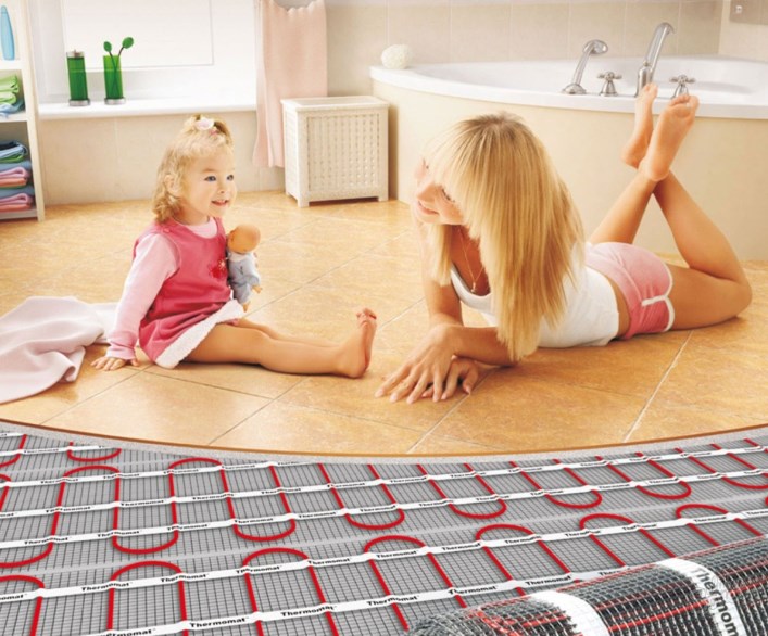 У цій статті піде мова про те, які переваги має тепла підлога у ванній кімнаті