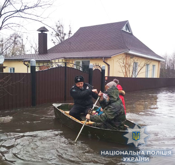 Весняний паводок підтопив частина міста Охтирка Сумської області